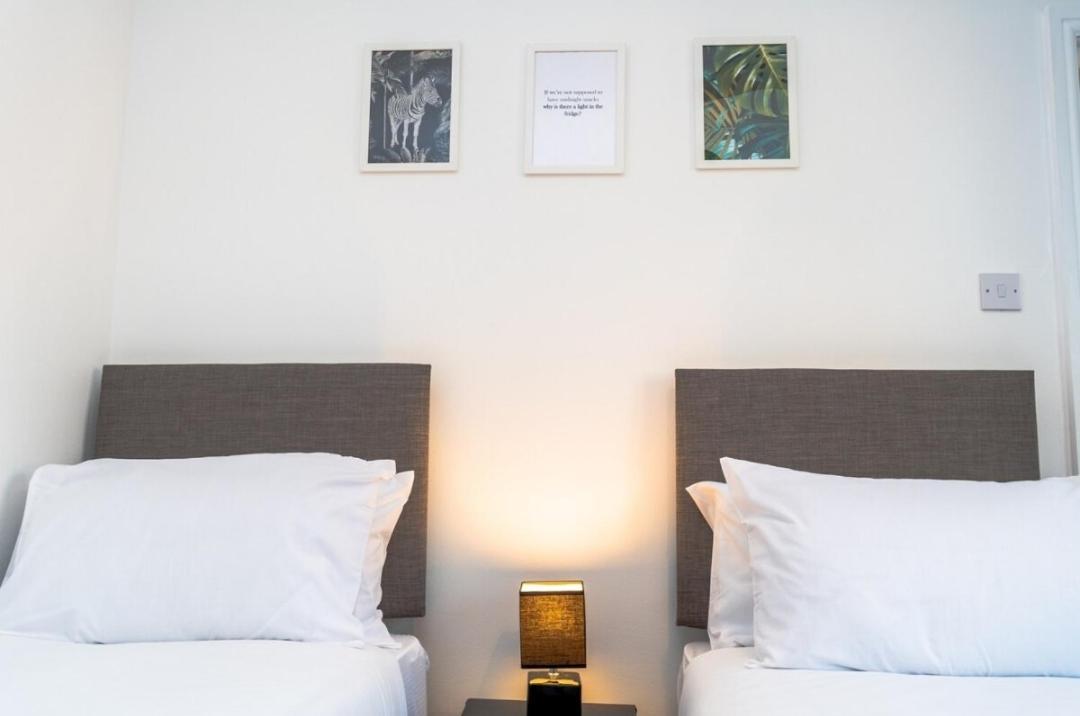 Charming York House- Walking Distance To Town Centre Villa Dış mekan fotoğraf