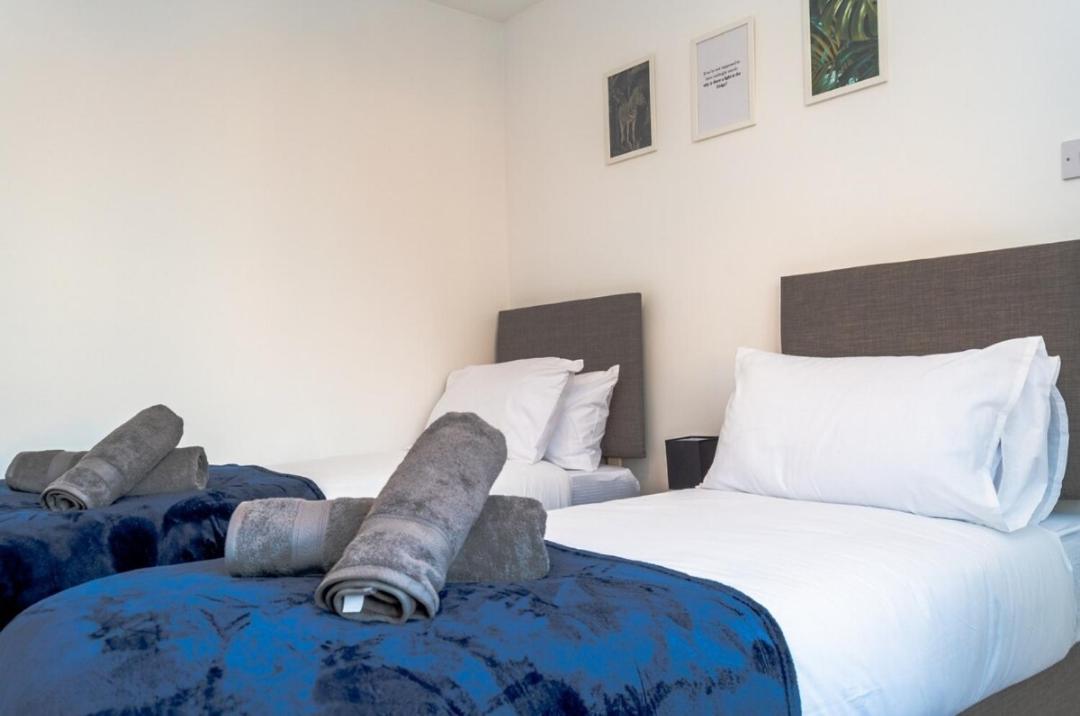Charming York House- Walking Distance To Town Centre Villa Dış mekan fotoğraf