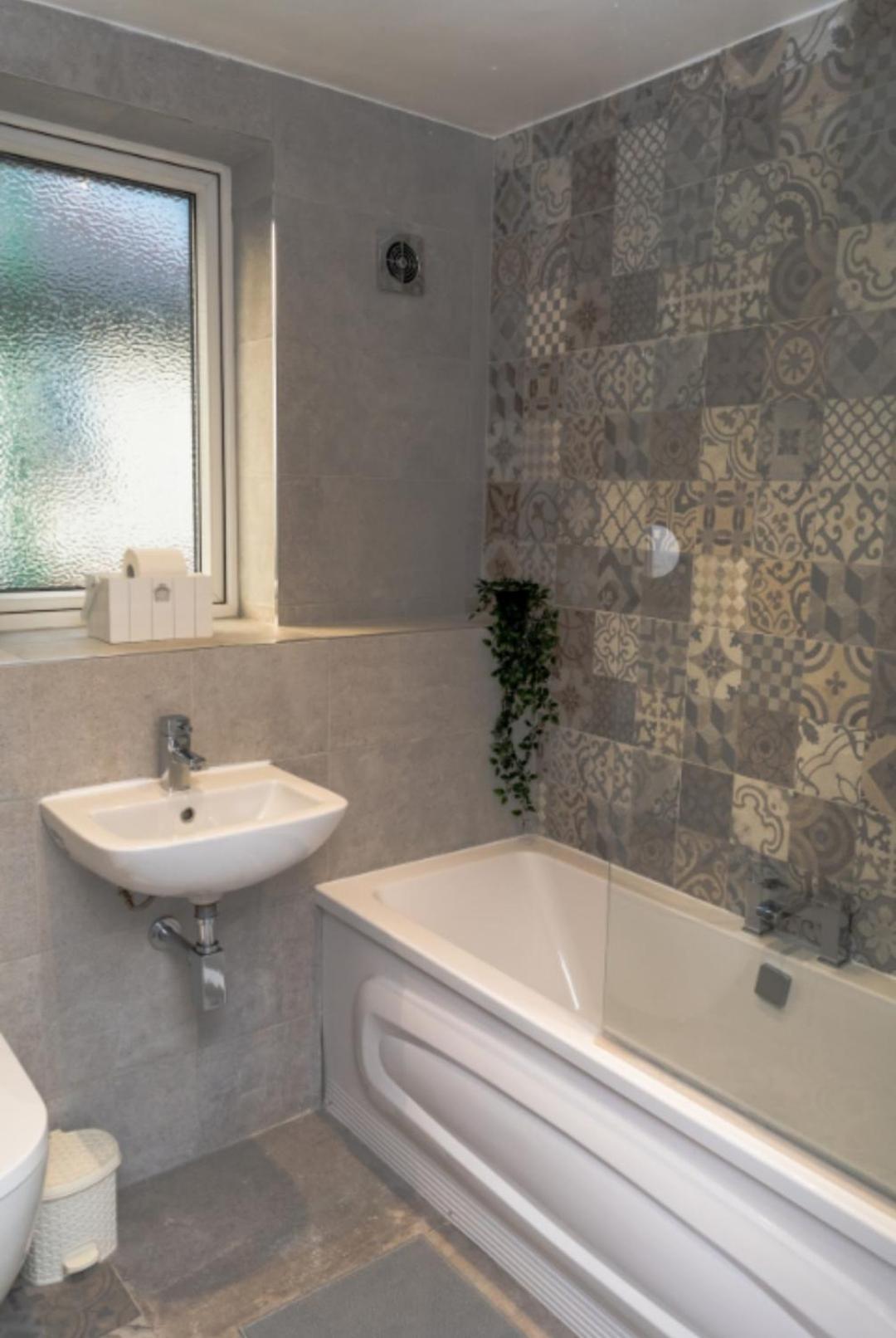 Charming York House- Walking Distance To Town Centre Villa Dış mekan fotoğraf